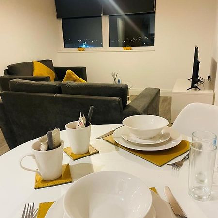 #0509 Two Bedroom Serviced Apartment- Free Parking Дерби Экстерьер фото