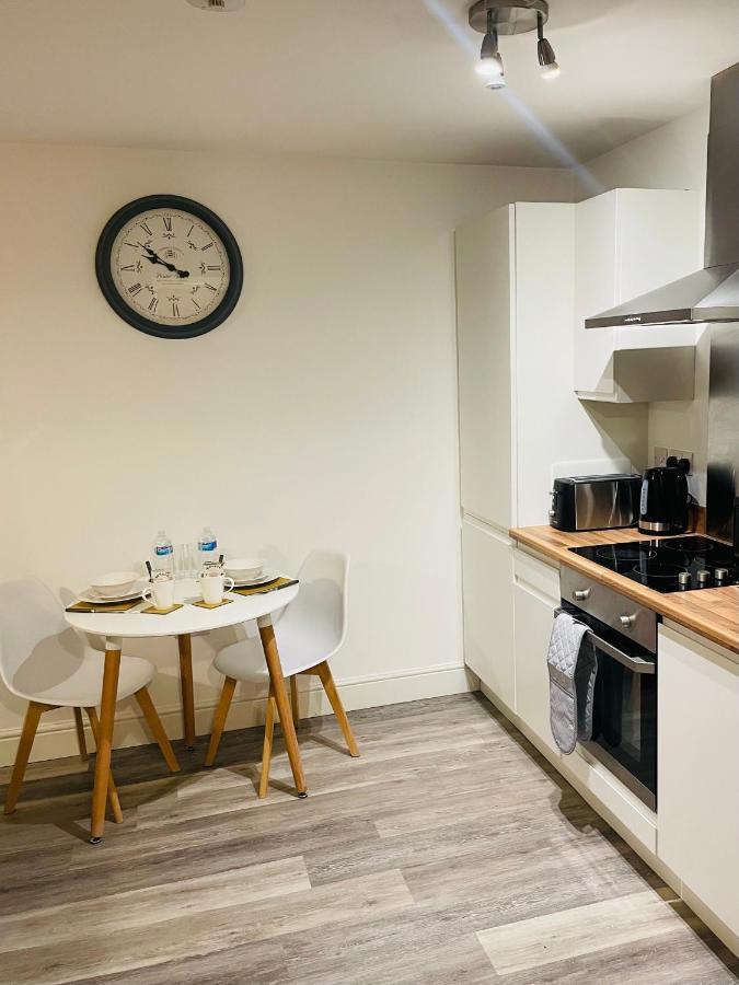 #0509 Two Bedroom Serviced Apartment- Free Parking Дерби Экстерьер фото